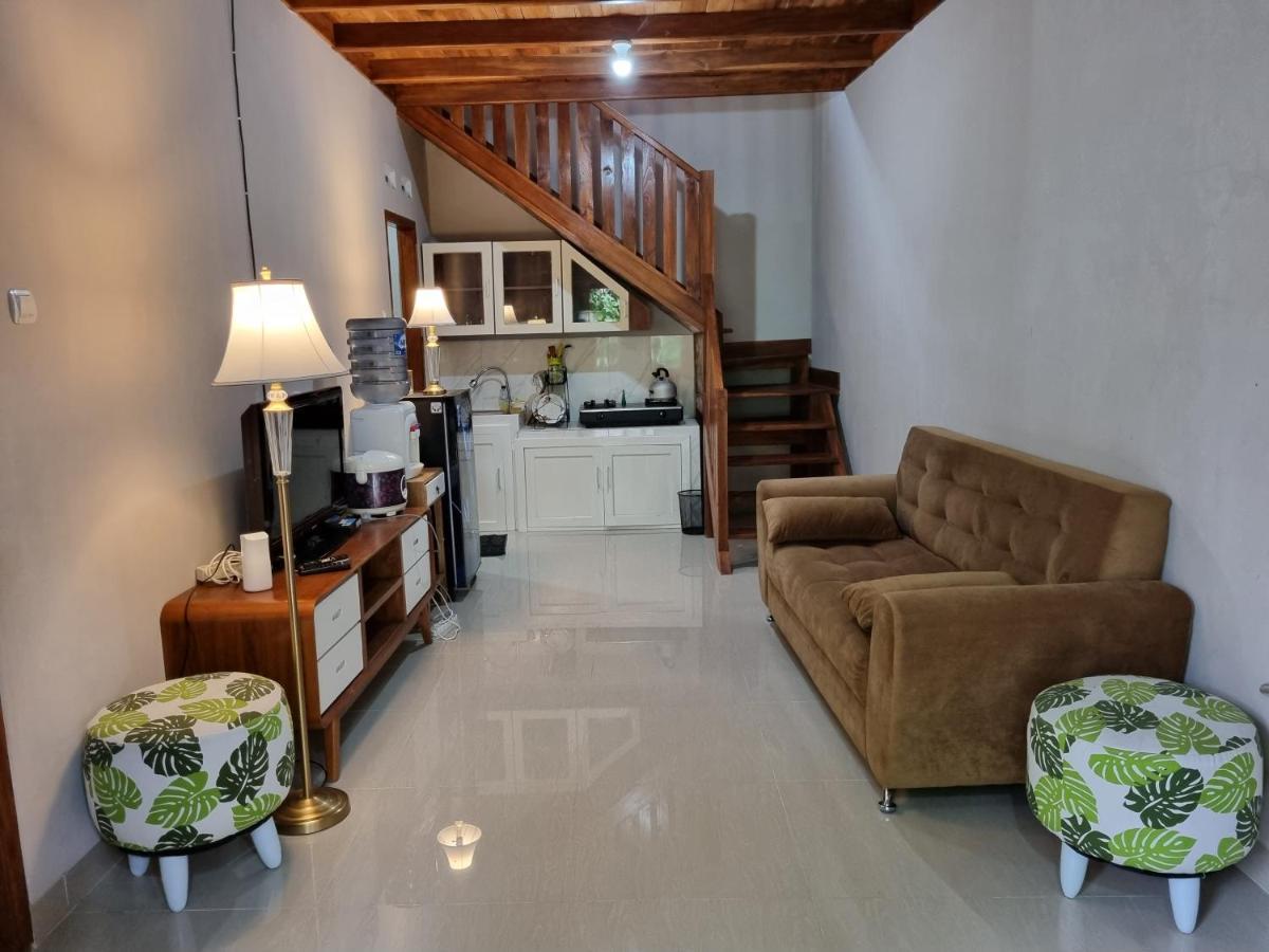 Mutiara Homestay Syariah Jogjacarta Exterior foto