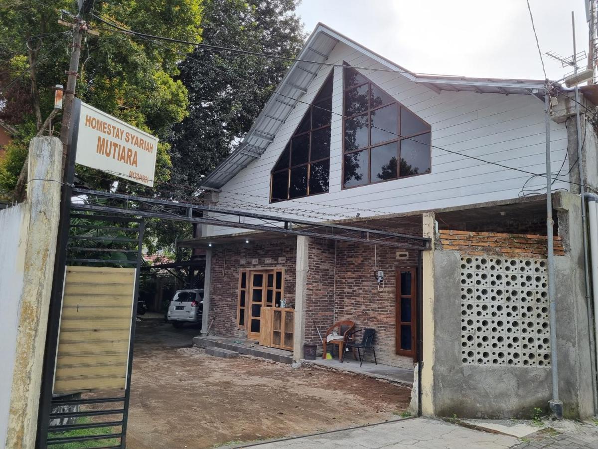 Mutiara Homestay Syariah Jogjacarta Exterior foto