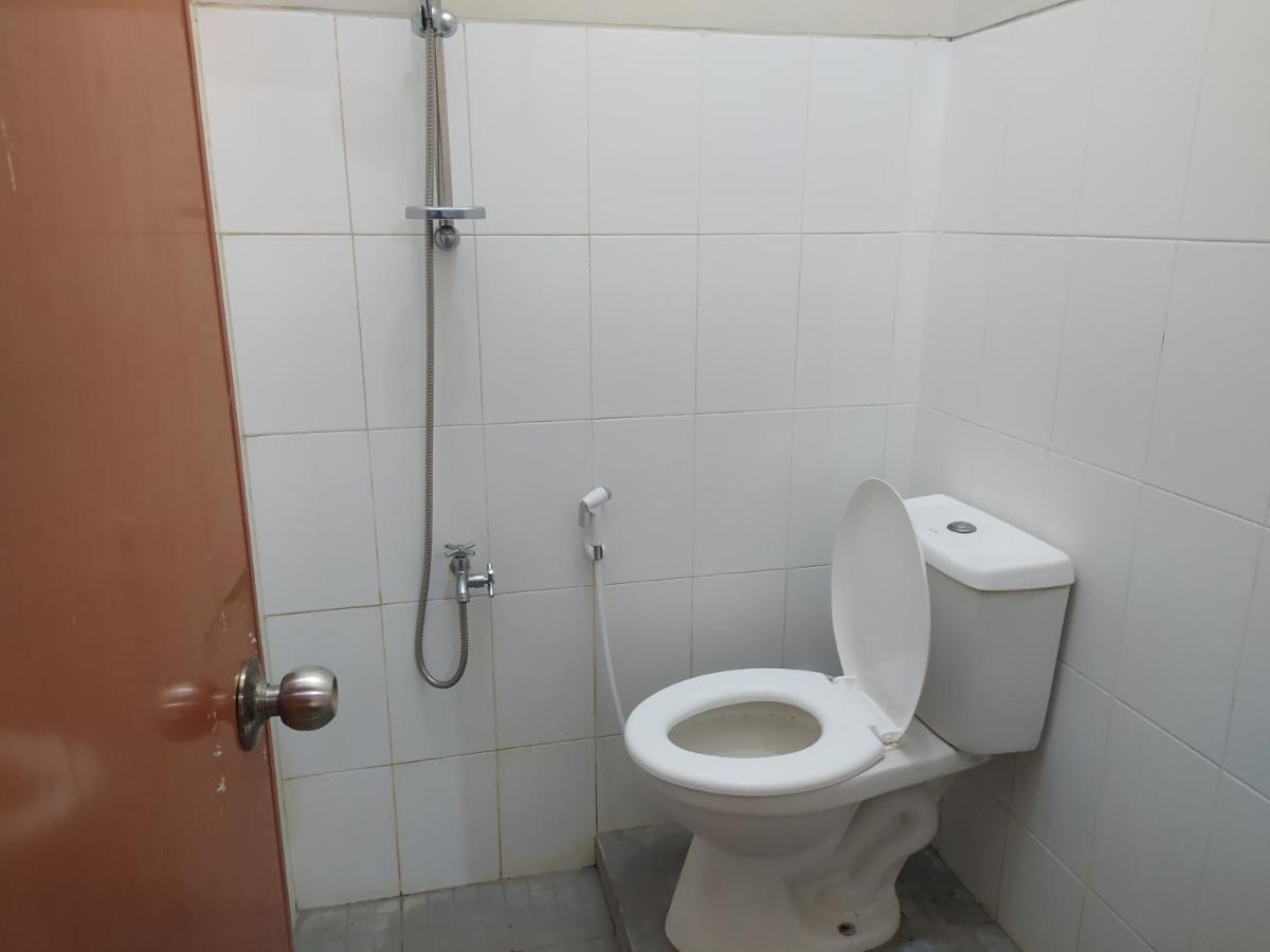 Mutiara Homestay Syariah Jogjacarta Exterior foto