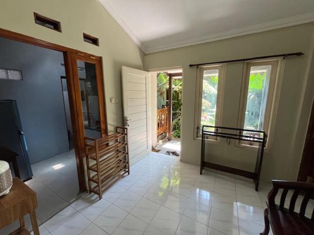 Mutiara Homestay Syariah Jogjacarta Exterior foto